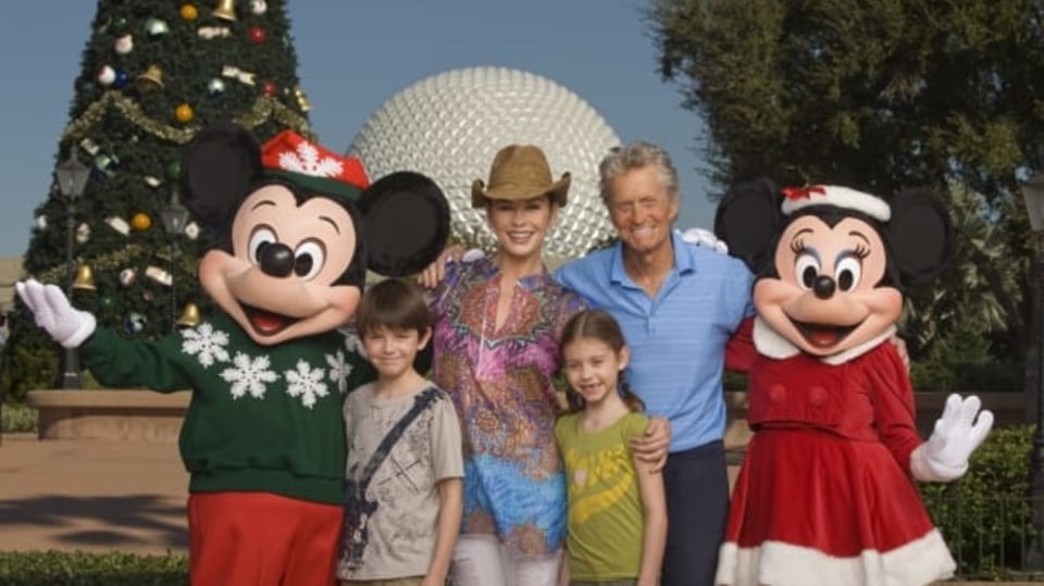 Michael Douglas a Catherine Zeta-Jones hluboce zasáhli své děti!
